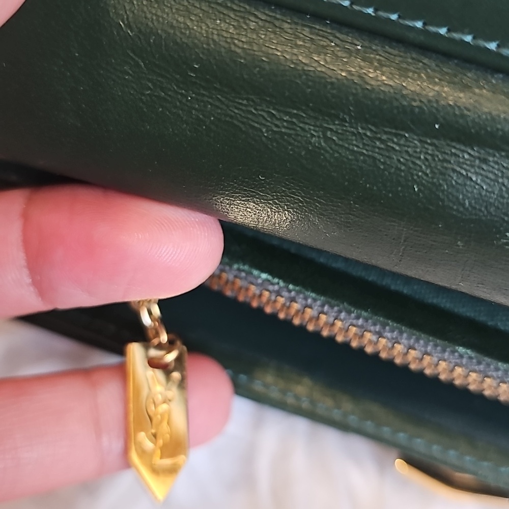 YSL Vintage Kisslock Crocodile Wallet - Picture 14 of 17